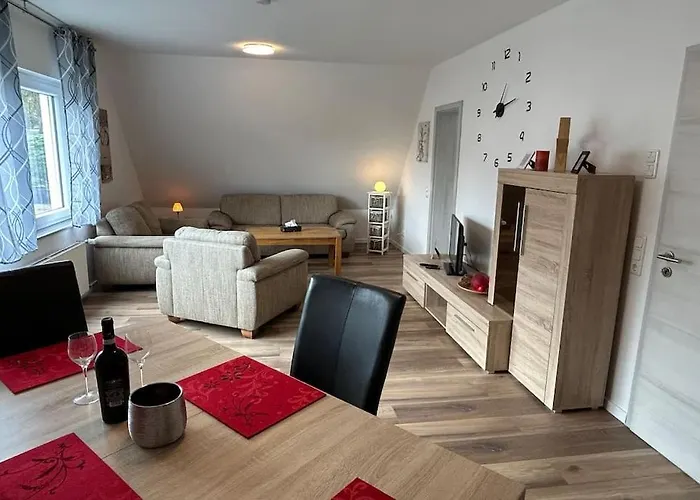 95Qm Dachgeschoss Fuer 1 Bis 4 Personen